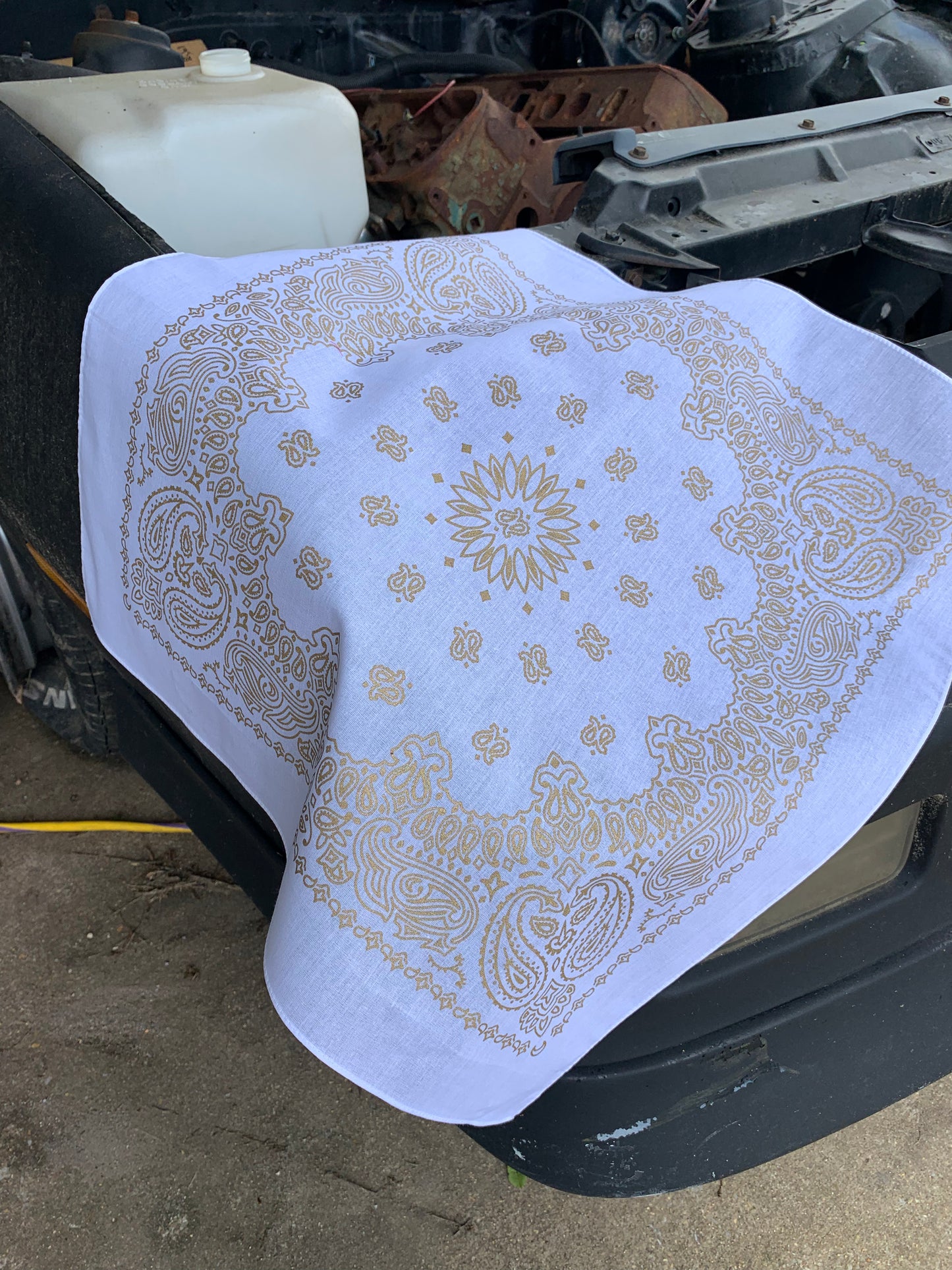 White Gold Metallic