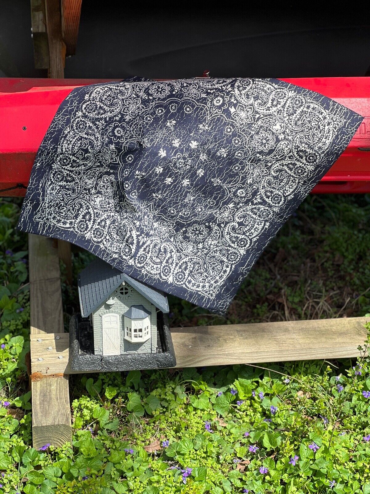 Navy/Cream Rustic 27" Bandannas